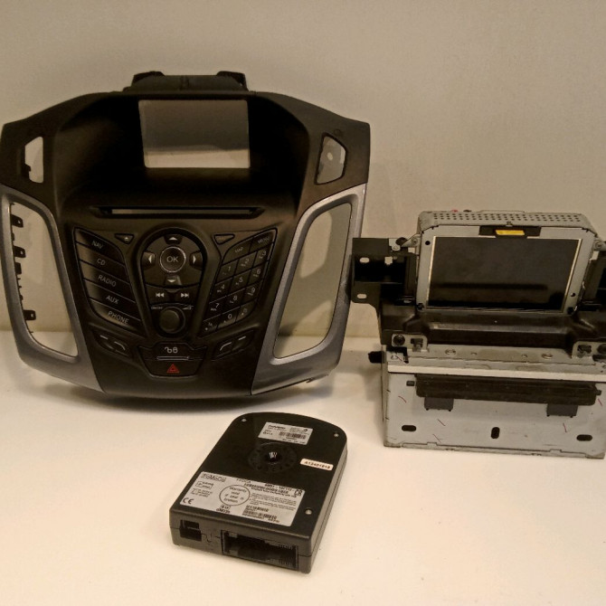 Autoradio occasion FORD FOCUS III Phase 1 01-2011->04-2015 1.6 TDCI 115ch 1856020 1