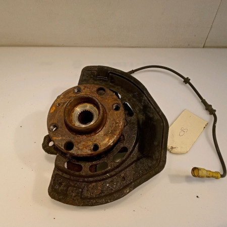 Moyeu avg occasion OPEL VECTRA II Phase 1 11-1995->02-1999 1.6i 16v 90468645