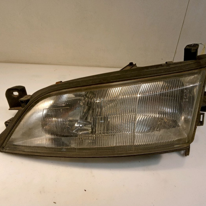Phare gauche occasion OPEL VECTRA II Phase 1 11-1995->02-1999 1.6i 16v 90512318 1