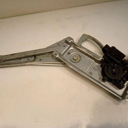 Mecanisme + moteur lève-glace avant droit occasion OPEL VECTRA II Phase 1 11-1995->02-1999 1.6i 16v 90512644
