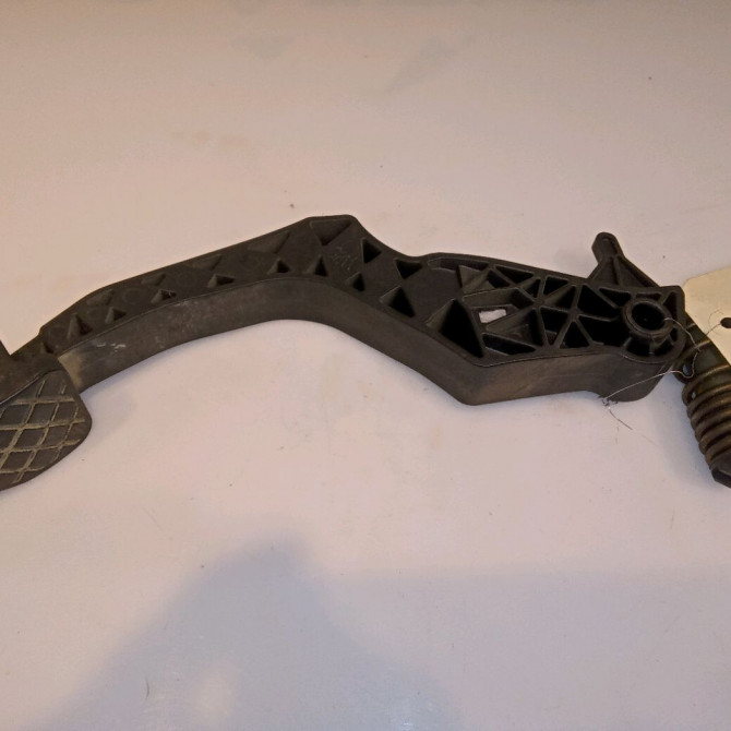 Pedale embrayage occasion SEAT LEON II Phase 1 09-2005->05-2009 2.0 TDi 170ch 1K1721321E 1