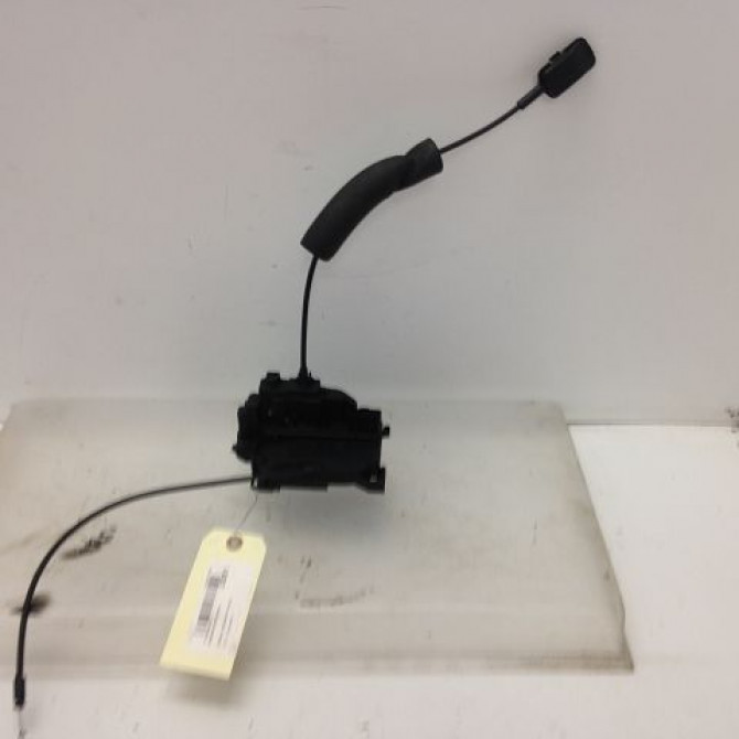 Serrure porte ard occasion RENAULT MEGANE III Phase 1 11-2008->01-2012 1.4 TCE 16v 130ch 825020002R 1