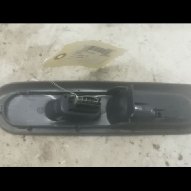 Commande lève-glace porte avant droite occasion RENAULT TWINGO I Phase 1 04-1993->08-1998 1.2i 55ch 7700838097 2