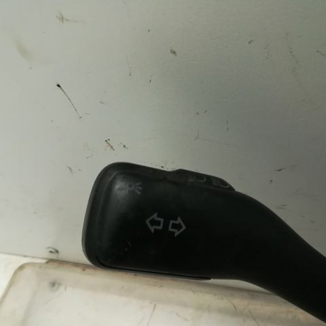 Bloc commodos occasion VOLKSWAGEN GOLF IV GOLF IV Phase 1 1998-01-01->2005-06-30 1.9 TDI 90ch 3