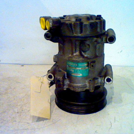 Compresseur air conditionne occasion RENAULT CLIO II Phase 1 03-1998->06-2001 1.2i 8200315744