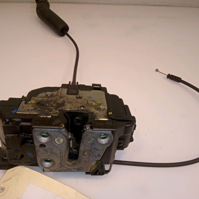 Serrure porte ard occasion RENAULT MEGANE III Phase 2 01-2012->06-2014 1.5 DCI 110ch 825020002R 1