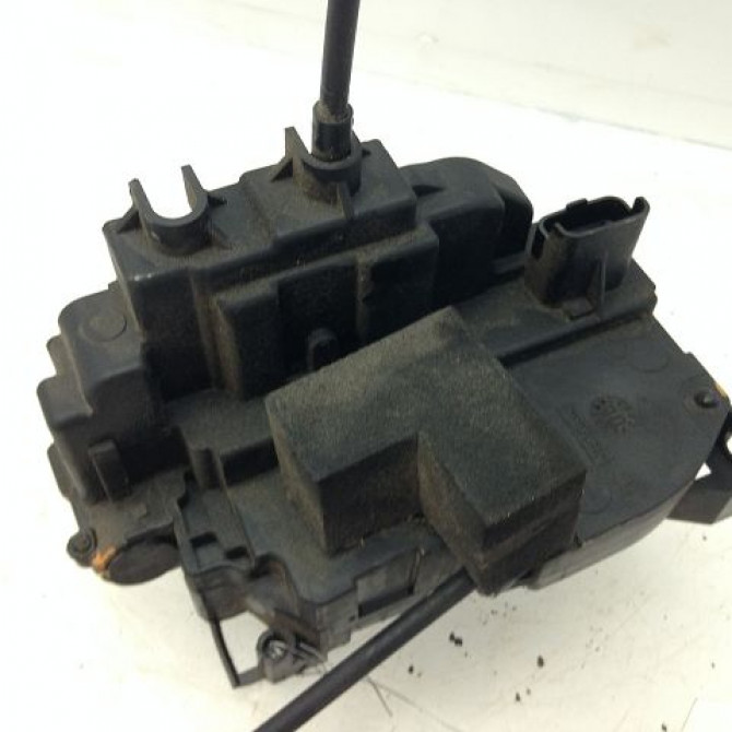 Serrure porte ard occasion RENAULT CLIO III Phase 1 09-2005->03-2009 1.5 DCI 105ch 8200300129 2