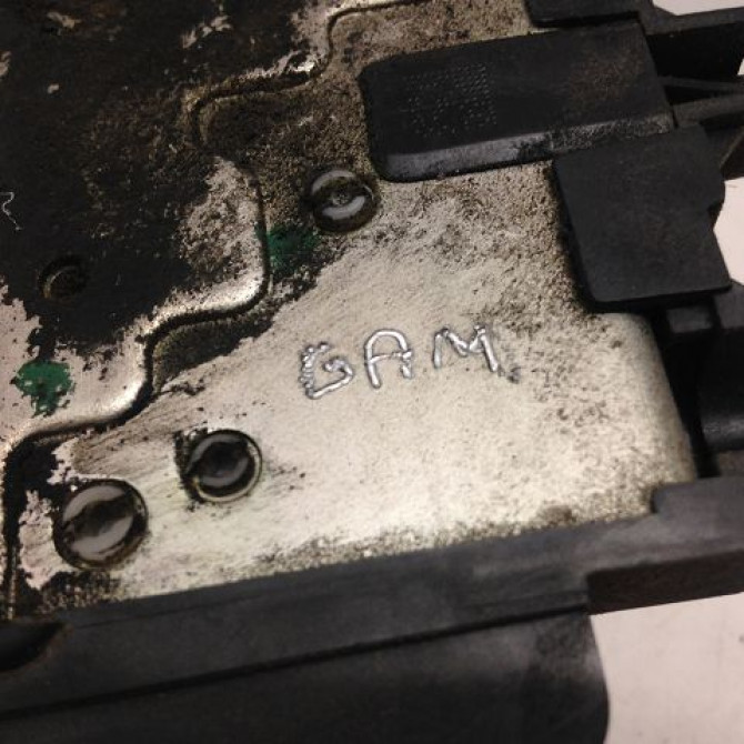 Serrure porte ard occasion RENAULT CLIO III Phase 1 09-2005->03-2009 1.5 DCI 105ch 8200300129 3