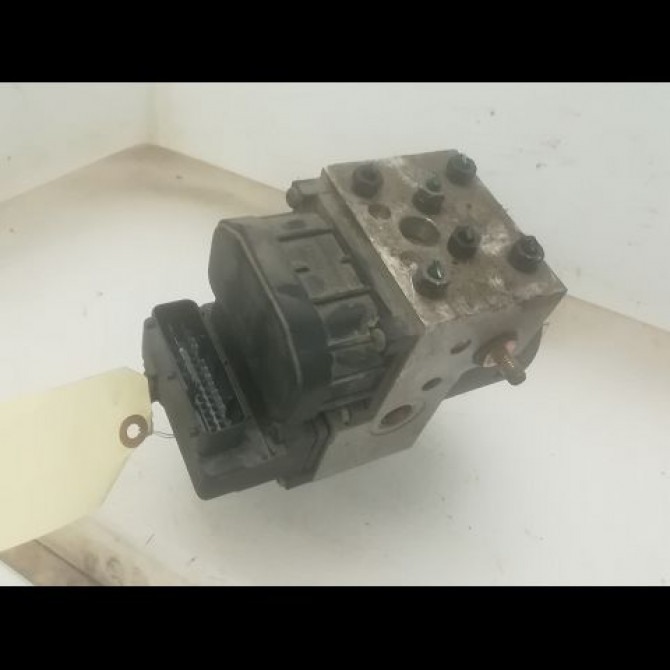 Unité hydraulique ABS occasion RENAULT CLIO II Phase 1 03-1998->06-2001 1.9 D 65ch 7701046407 1