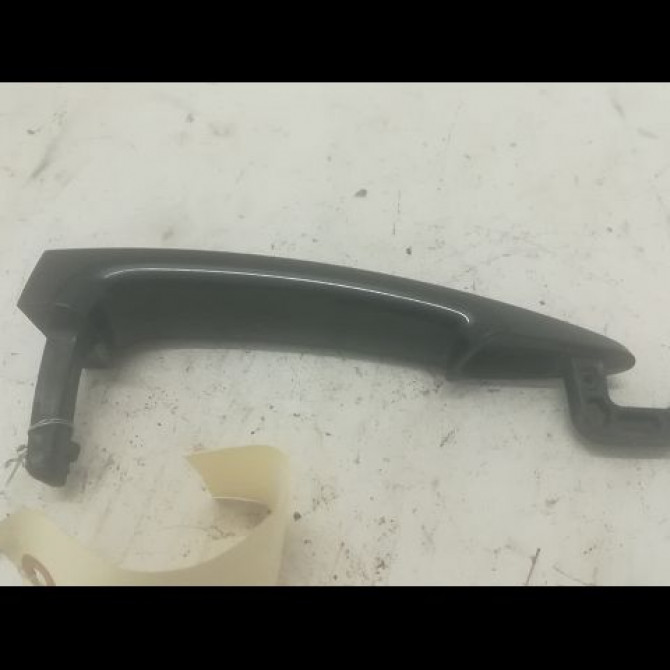 Poignee ext porte avg occasion B.M.W. SERIE 1 I Phase 1 05-2004->12-2006 120d 51217207551 2