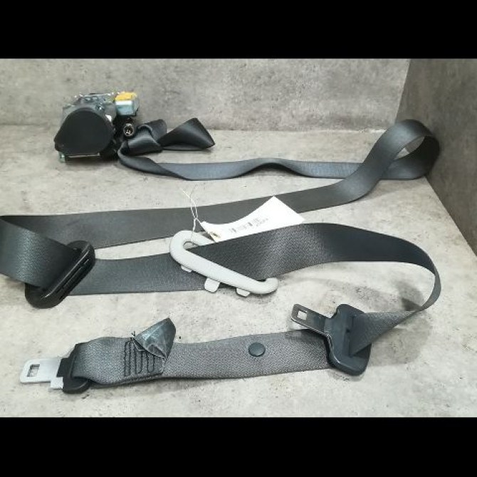 Ceinture arrière droite occasion RENAULT SCENIC II Phase 2 09-2006->04-2009 1.9 DCI 130ch 8200798399 1