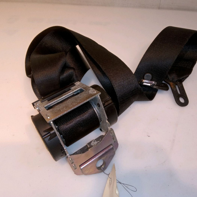 Ceinture arrière droite occasion B.M.W. SERIE 1 I Phase 1 05-2004->12-2006 120d 72119139832 1