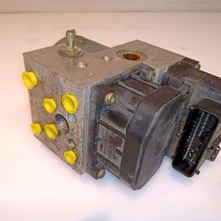 Unité hydraulique ABS occasion RENAULT CLIO II Phase 1 03-1998->06-2001 1.9 D 65ch 7701046407