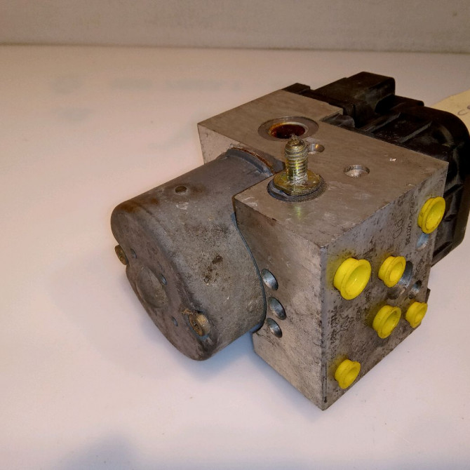 Unité hydraulique ABS occasion RENAULT CLIO II Phase 1 03-1998->06-2001 1.9 D 65ch 7701046407 3