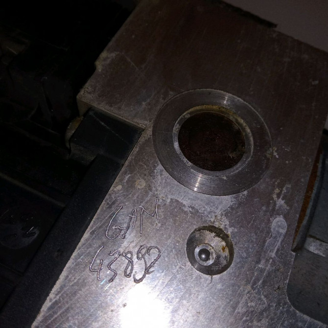 Unité hydraulique ABS occasion RENAULT CLIO II Phase 1 03-1998->06-2001 1.9 D 65ch 7701046407 6