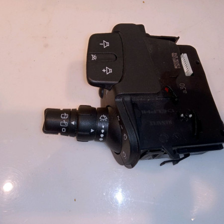 Commande essuie glace occasion RENAULT CLIO III Phase 1 09-2005->03-2009 1.5 DCI 105ch 7701060097