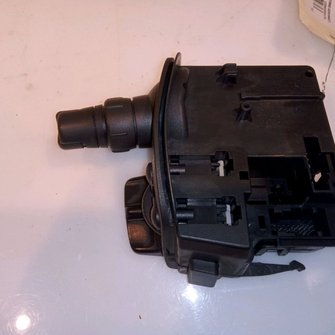 Commande essuie glace occasion RENAULT CLIO III Phase 1 09-2005->03-2009 1.5 DCI 105ch 7701060097 2