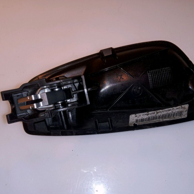 Poignee int porte arg occasion B.M.W. SERIE 1 I Phase 1 05-2004->12-2006 120d 51417157439 2