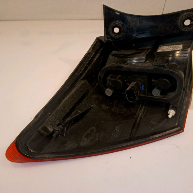 Feu arrière droit occasion NISSAN QASHQAI I Phase 1 04-1995->04-1999 2.0 DCI 150ch 2