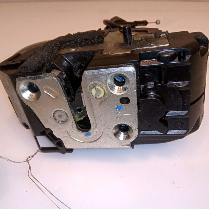 Serrure porte arg occasion NISSAN QASHQAI I Phase 1 04-1995->04-1999 2.0 DCI 150ch 2