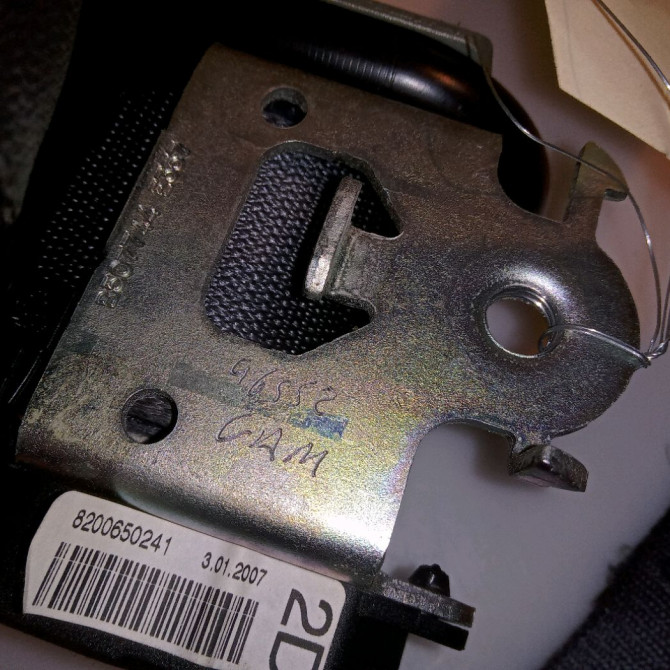 Ceinture arrière droite occasion RENAULT SCENIC II Phase 2 09-2006->04-2009 1.9 DCI 130ch 8200798399 3