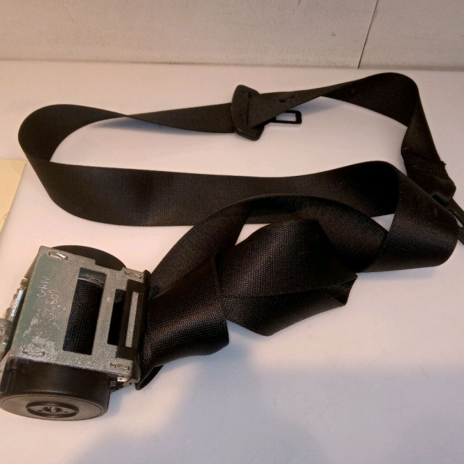 Ceinture arrière gauche occasion B.M.W. SERIE 1 I Phase 1 05-2004->12-2006 120d 2