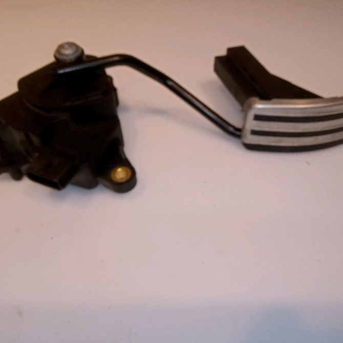 Potentiometre accelerateur occasion NISSAN QASHQAI I Phase 1 04-1995->04-1999 2.0 DCI 150ch 2