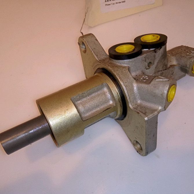 Maitre cylindre occasion B.M.W. SERIE 1 I Phase 1 05-2004->12-2006 120d 1