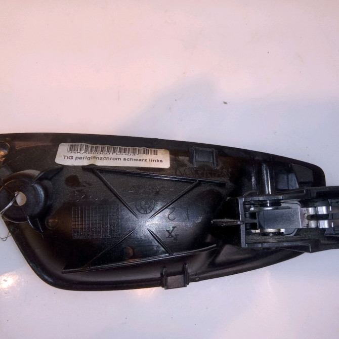 Poignee int porte avg occasion B.M.W. SERIE 1 I Phase 1 05-2004->12-2006 120d 2