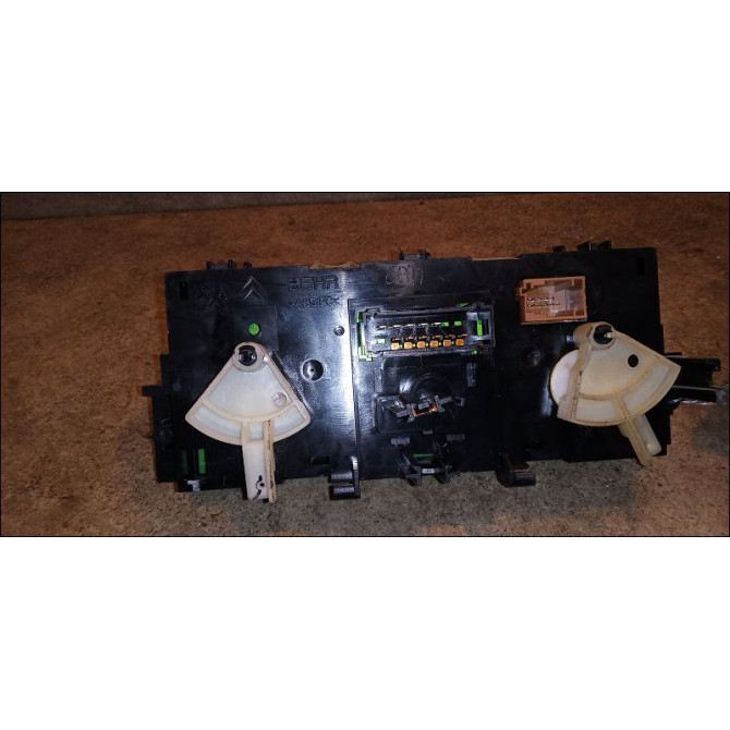 Commande de chauffage occasion CITROEN C3 II Phase 1 11-2009->02-2013 1.4 HDi 70ch 9675400280 2