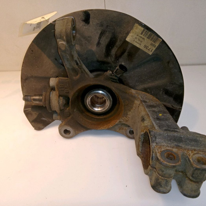 Moyeu avg occasion TRANSPORT 7H0498611 2