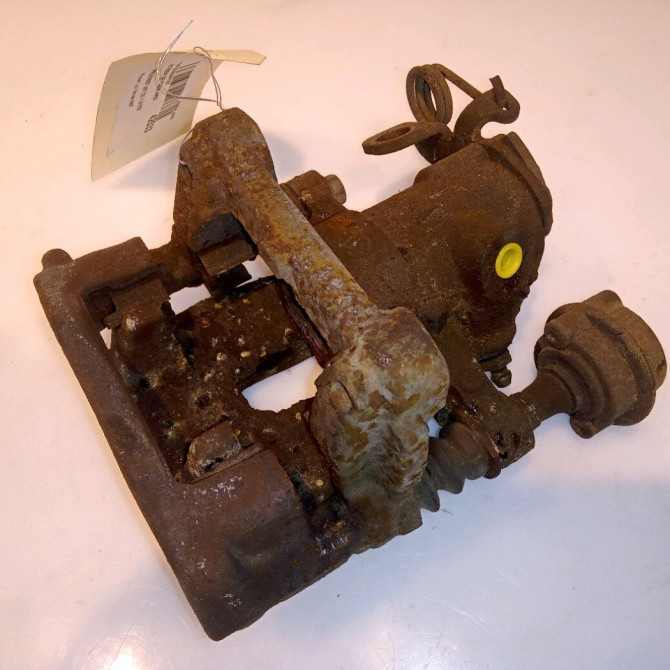 Etrier de frein arrière gauche occasion PEUGEOT 207 CC Phase 1 03-2007->... 1.6 HDI 112ch 4400T0 1