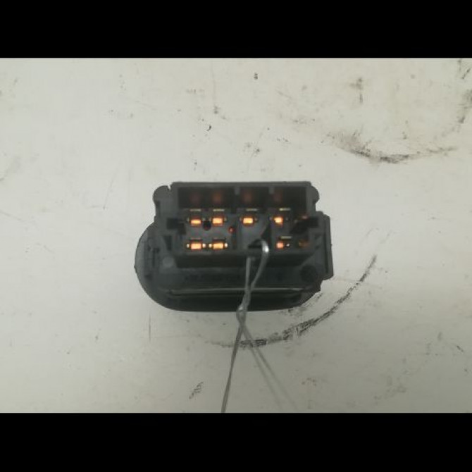 Commande lève-glace porte avant droite occasion CITROEN C2 Phase 2 05-2008->12-2009 1.4 HDi 70ch 6554L7 2