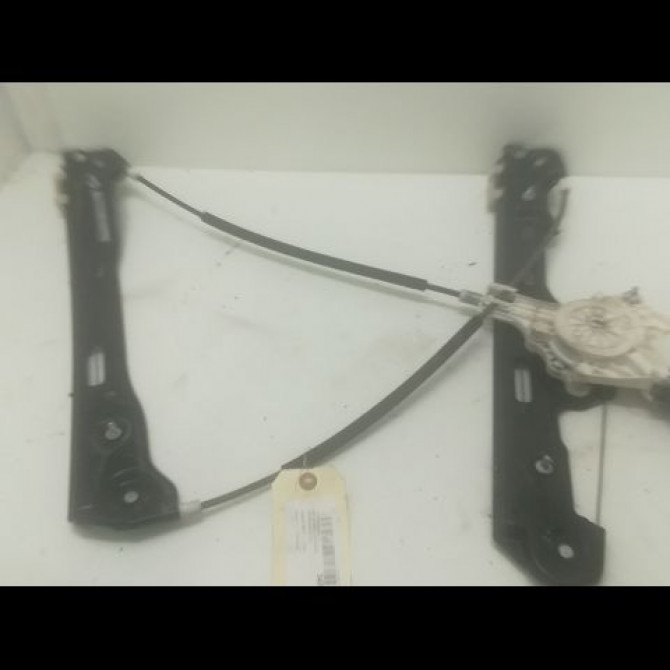 Mecanisme+moteur leve-glace avg occasion B.M.W. SERIE 1 I Phase 1 05-2004->12-2006 120d 51337138465 1