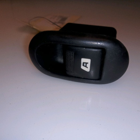 Commande lève-glace porte avant gauche occasion CITROEN C2 Phase 1 09-2003->10-2008 1.4 HDi 6554L7