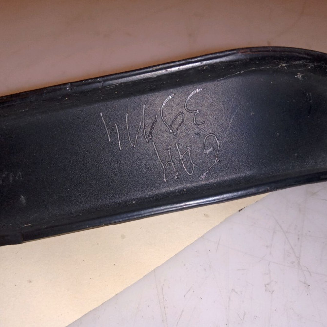 Bras essuie-glace avant gauche occasion B.M.W. SERIE 1 I Phase 1 05-2004->12-2006 118i 129ch 61617169971 2