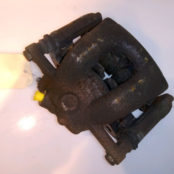 Etrier de frein avant gauche occasion B.M.W. SERIE 1 I Phase 1 05-2004->12-2006 120d 1