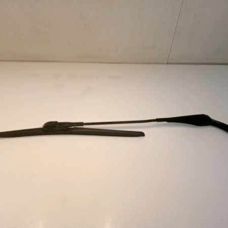 Bras essuie-glace avant droit occasion B.M.W. SERIE 1 I Phase 1 05-2004->12-2006 120d