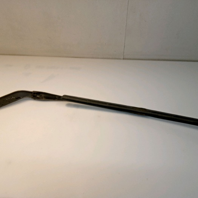 Bras essuie-glace avant gauche occasion B.M.W. SERIE 1 I Phase 1 05-2004->12-2006 120d 2