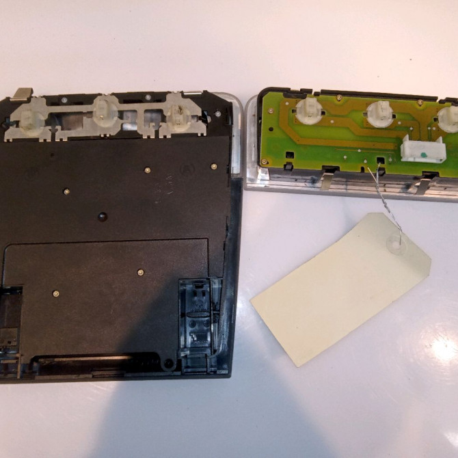 Plafonnier occasion B.M.W. SERIE 1 I Phase 1 05-2004->12-2006 120d 2