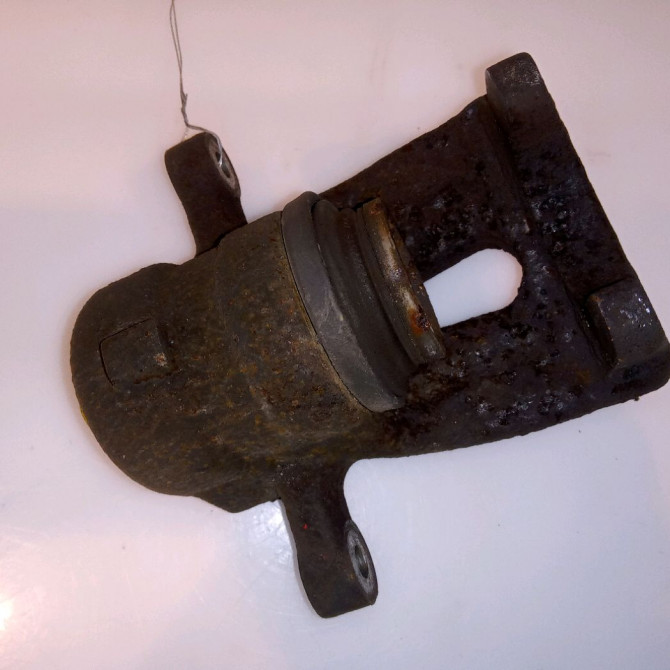 Etrier de frein arrière droit occasion B.M.W. SERIE 1 I Phase 1 05-2004->12-2006 120d 2