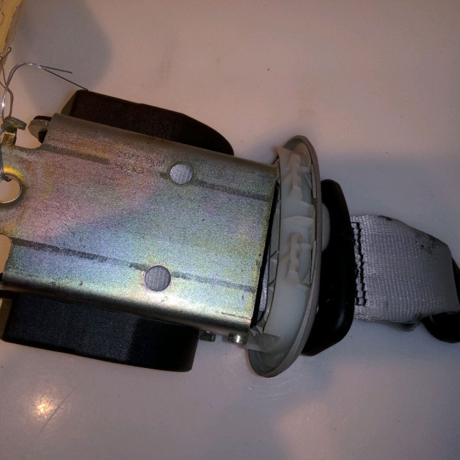 Ceinture centrale arriere occasion RENAULT SCENIC III Phase 1 04-2009->11-2011 1.5 DCI 110ch 888404764R 2