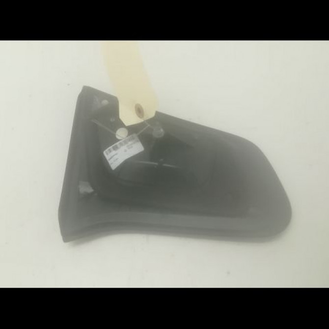 Feu arrière intérieur droit occasion CITROEN C3 II Phase 1 11-2009->02-2013 1.1i 60ch 6351JC 2