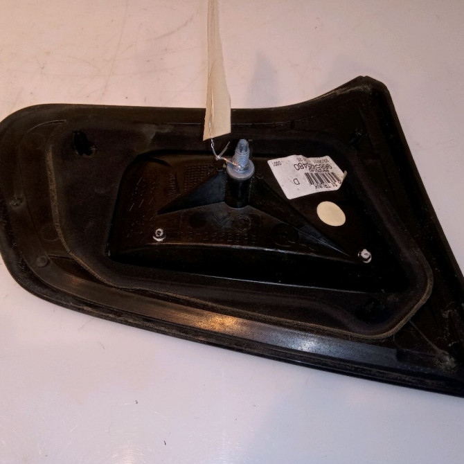 Feu arrière intérieur droit occasion CITROEN C3 II Phase 1 11-2009->02-2013 1.4i 75ch 6351JC 2