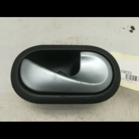 Poignee int porte avd occasion RENAULT TWINGO II Phase 1 06-2007->11-2011 1.5 DCI 65ch 8200843629