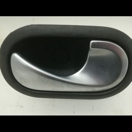 Poignee int porte avd occasion RENAULT SCENIC II Phase 1 03-2004->09-2006 8200843629