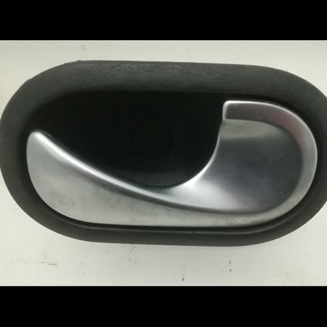 Poignee int porte avd occasion RENAULT SCENIC II Phase 1 03-2004->09-2006 8200843629 1