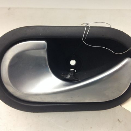 Poignee int porte avg occasion RENAULT SCENIC II Phase 1 03-2004->09-2006 1.5 DCI 100ch 8200843631