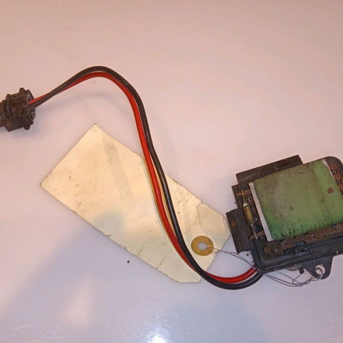 Resistance de chauffage occasion RENAULT MEGANE I Phase 2 03-1999->06-2003 1.9 D 7701046061 2