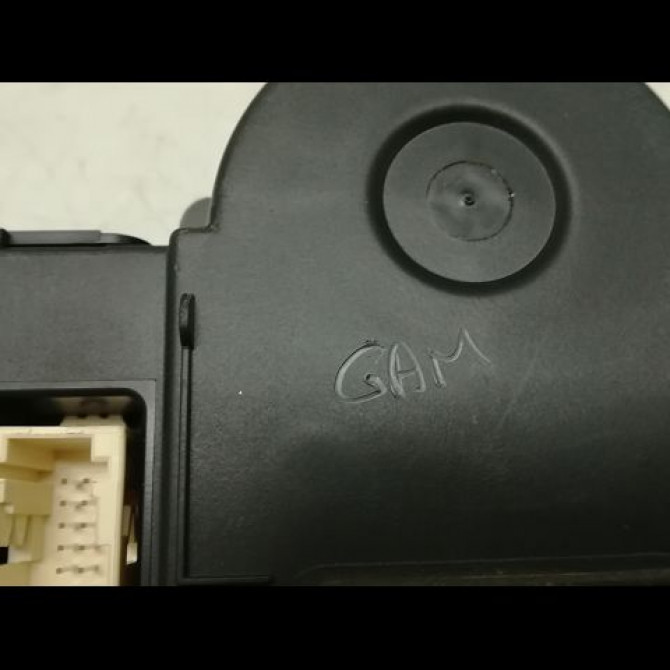 Commande de chauffage occasion RENAULT SCENIC II Phase 1 03-2004->09-2006 1.5 DCI 100ch 7701208975 3